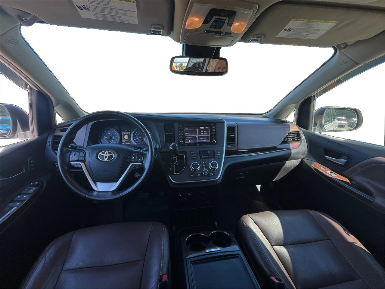 Toyota Sienna Limited Premium 7-Passenger 2020