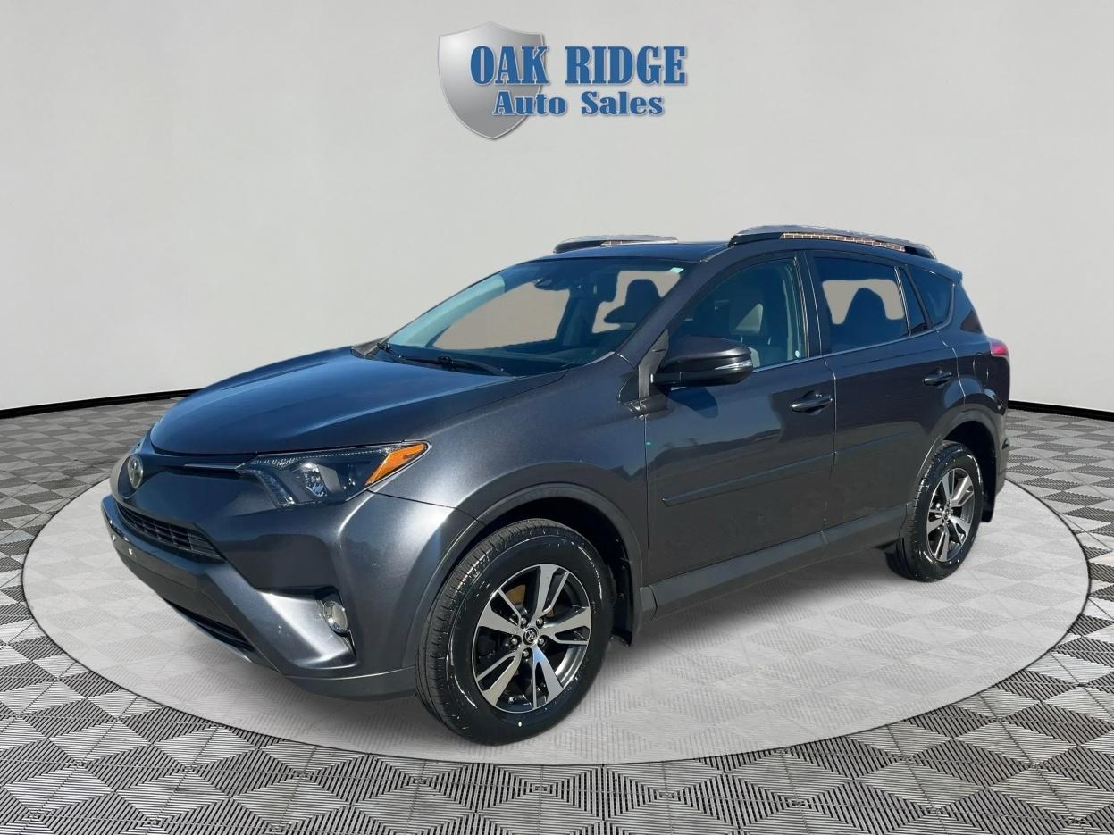 Toyota RAV4 XLE 2017