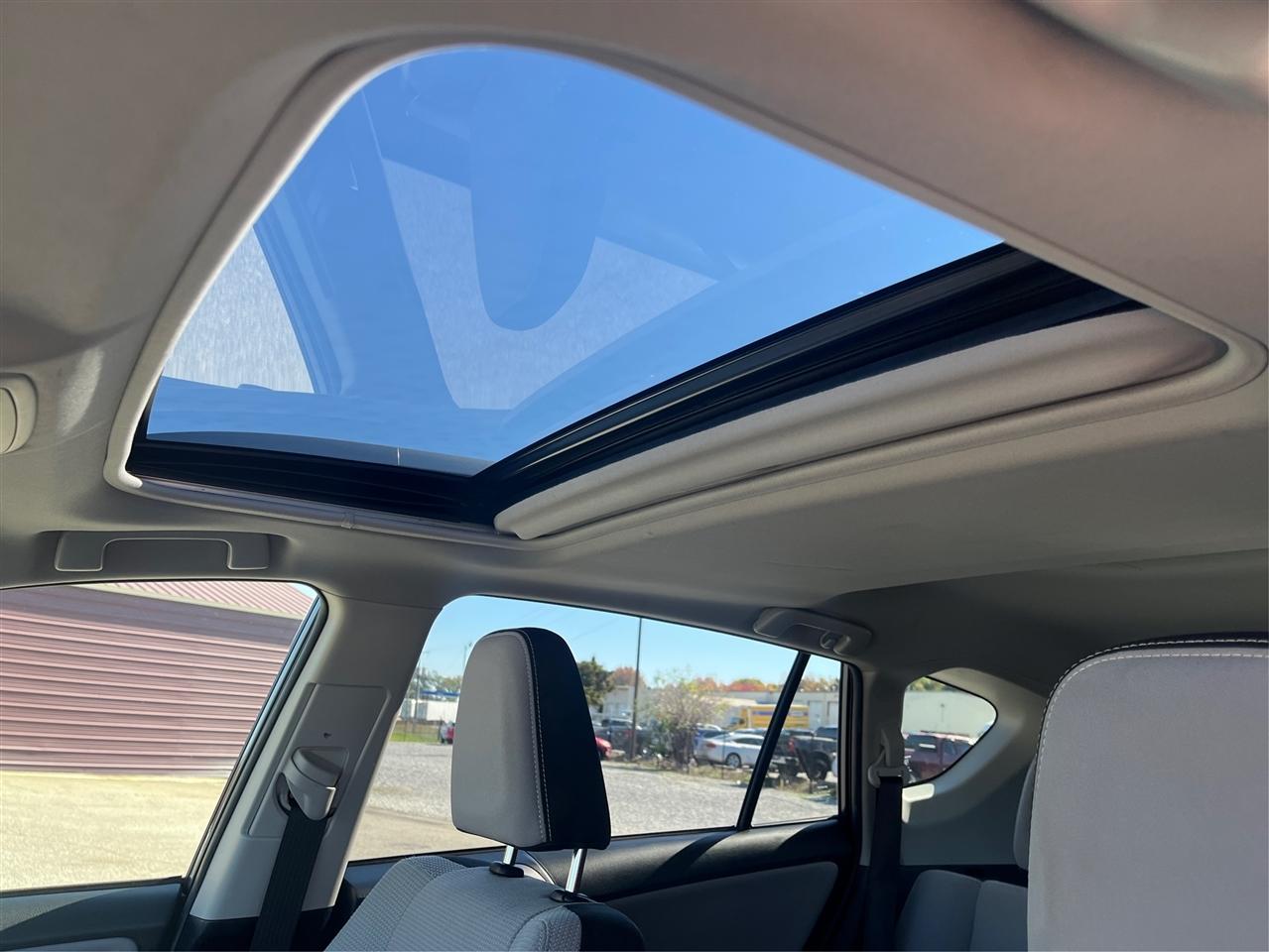 Toyota RAV4 XLE 2017