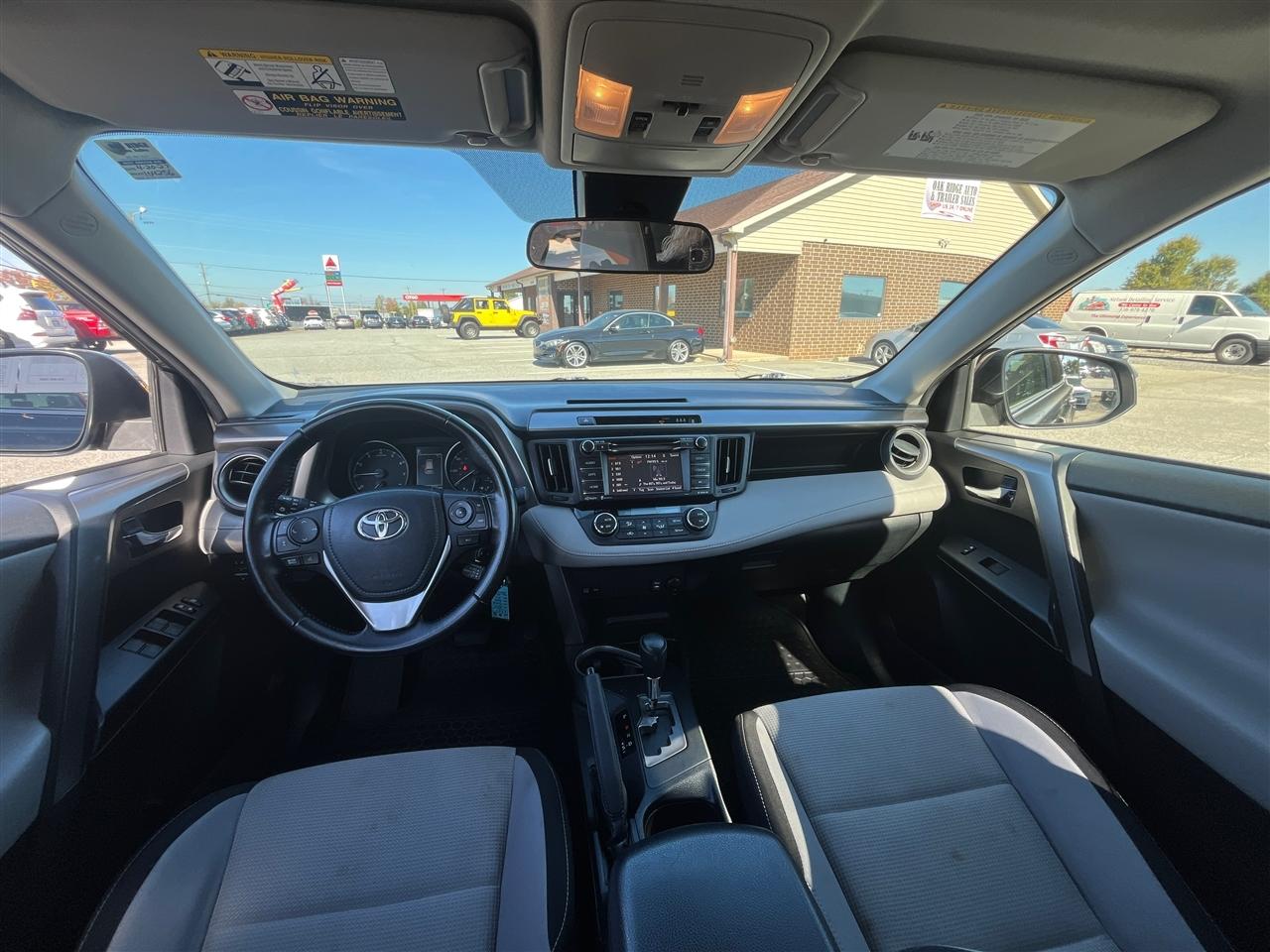 Toyota RAV4 XLE 2017