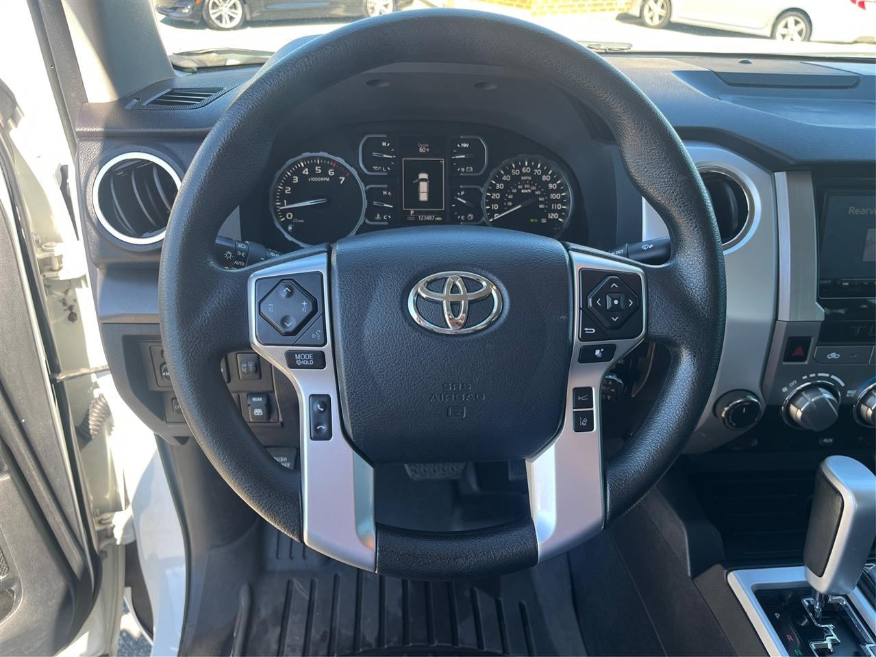 Toyota Tundra SR5 2018