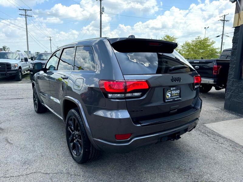 2017 Jeep Grand Cherokee Altitude photo 3