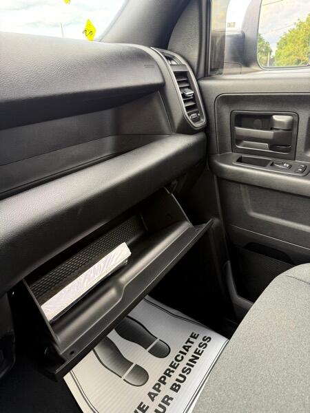 2022 Ram 3500 Tradesman photo 12