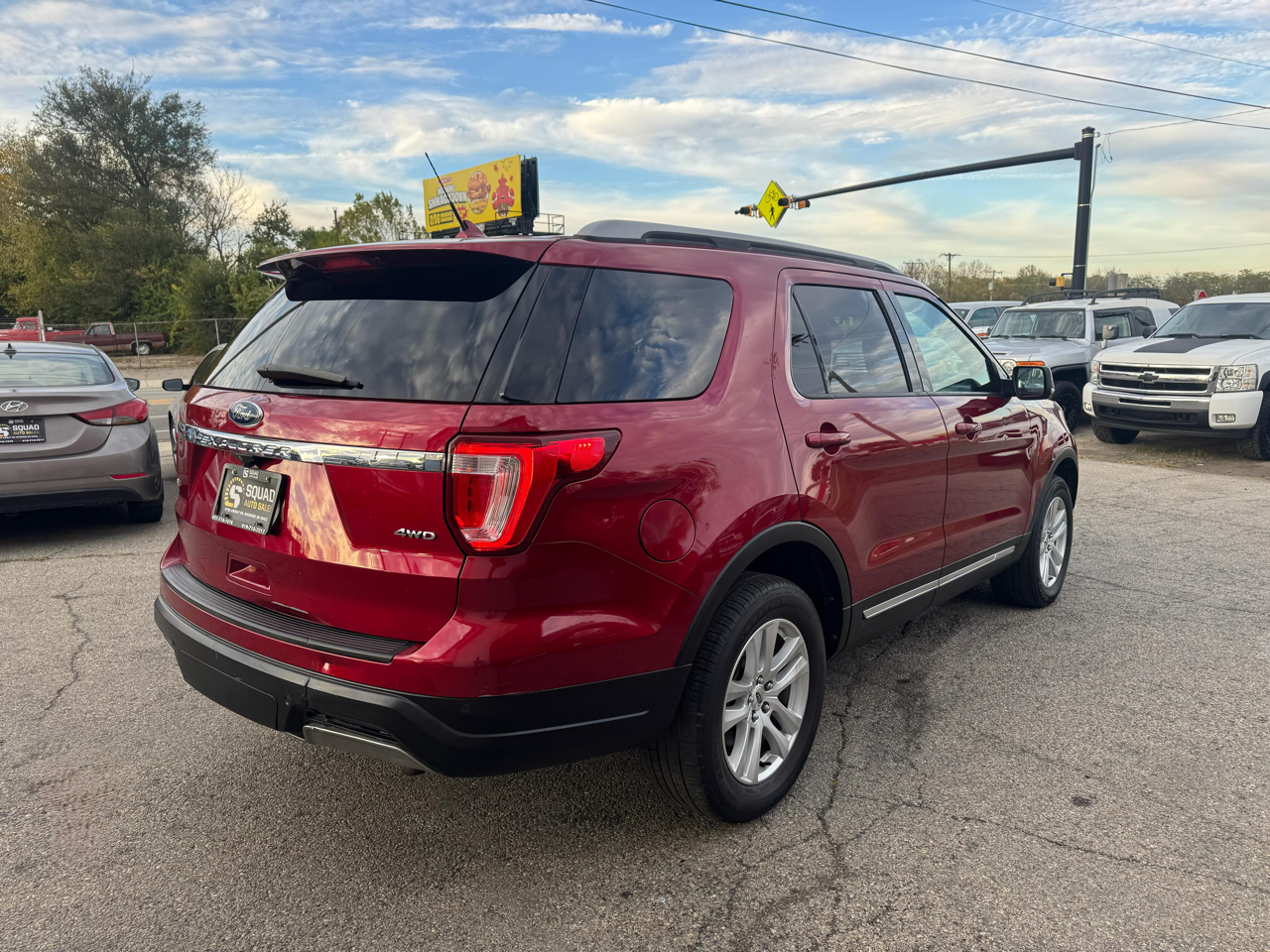 2019 Ford Explorer XLT photo 3