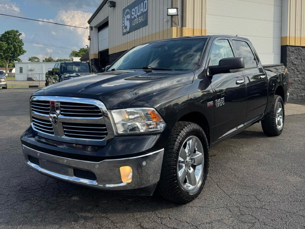 2016 RAM 1500 Big Horn 4x4 Crew Cab 5'7's photo