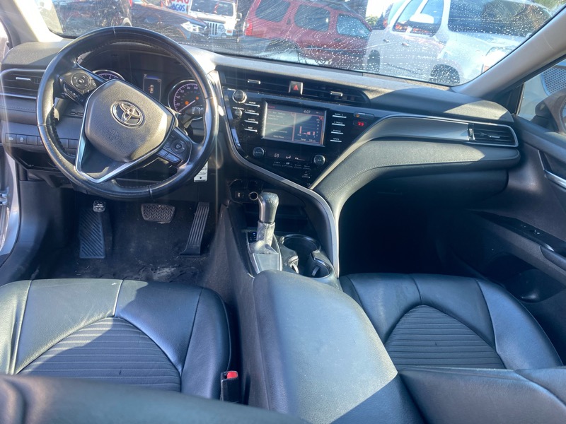 Toyota Camry XLE 2019