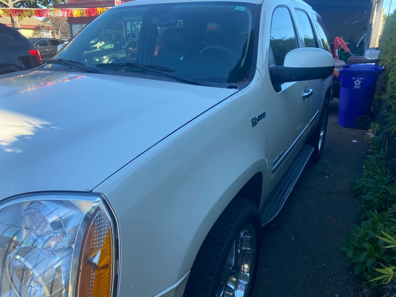 GMC Yukon Hybrid Denali 4WD 2010