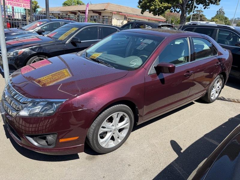 Ford Fusion SE 2012