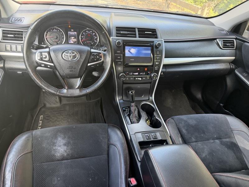 Toyota Camry XLE V6 2015