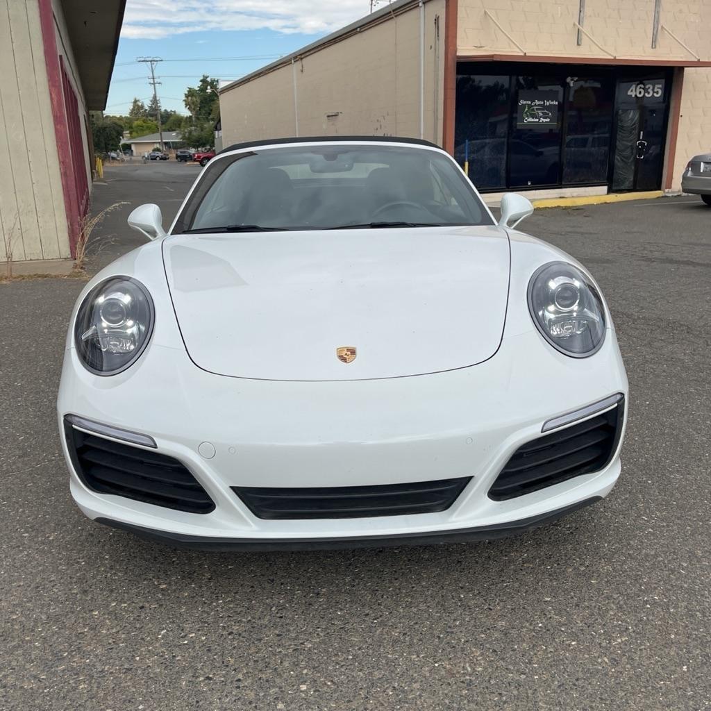 Porsche 911  2018