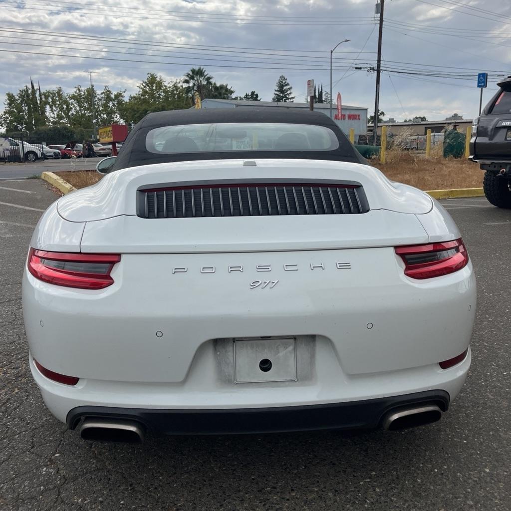Porsche 911  2018