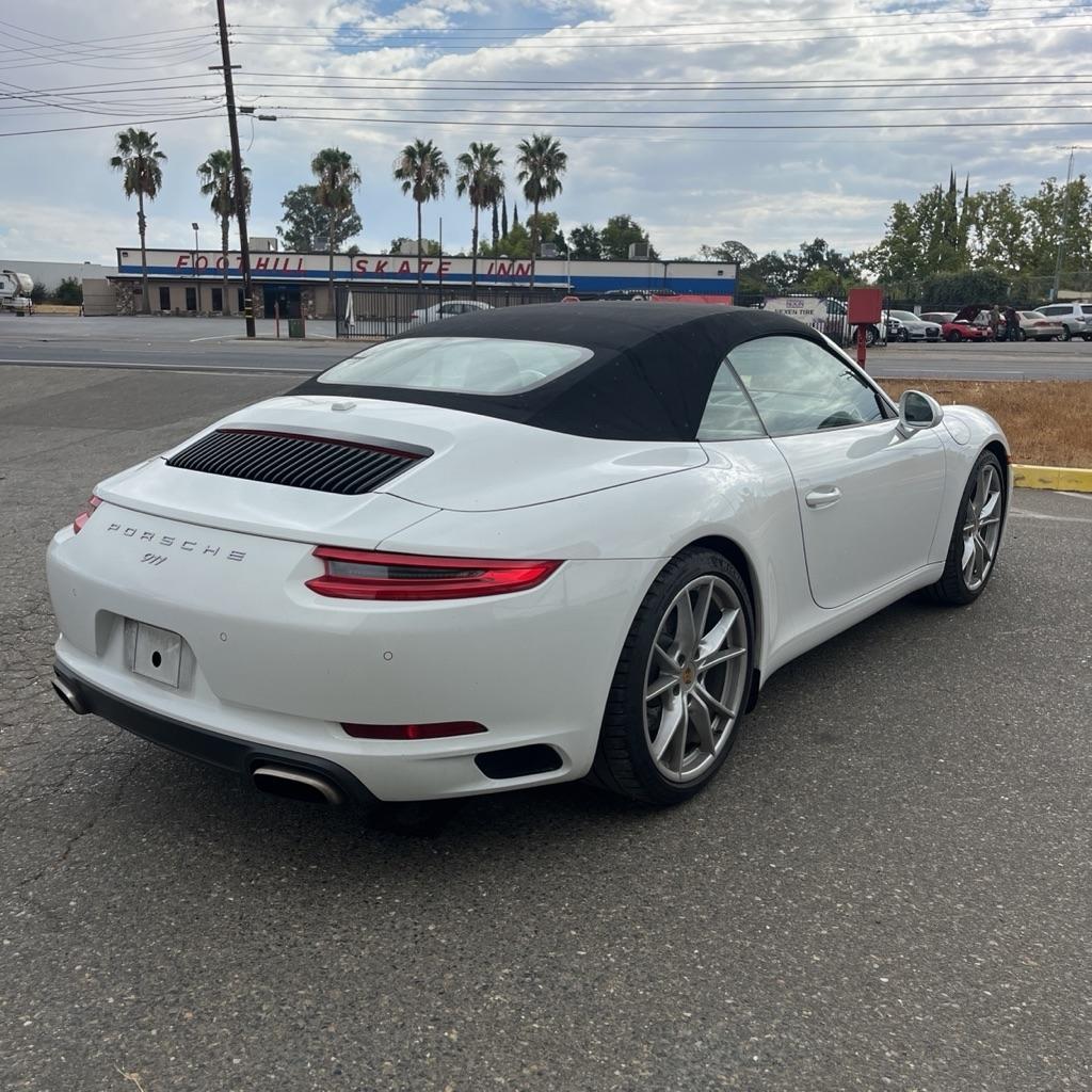 Porsche 911  2018