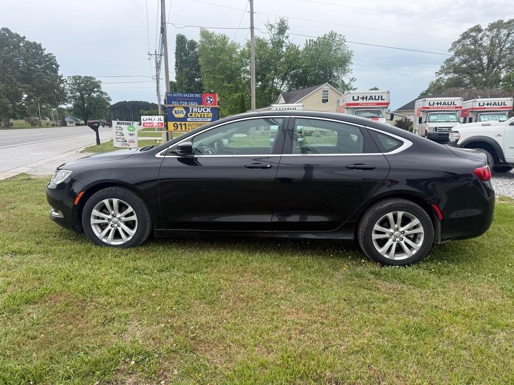 Chrysler 200  2016