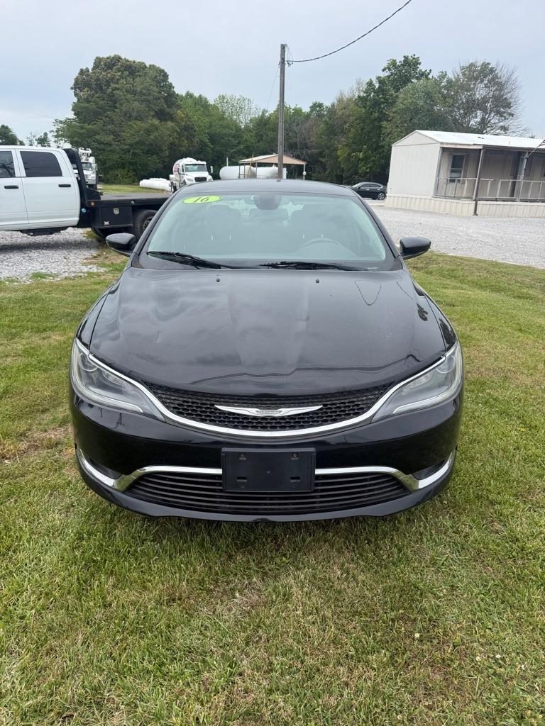 Chrysler 200  2016