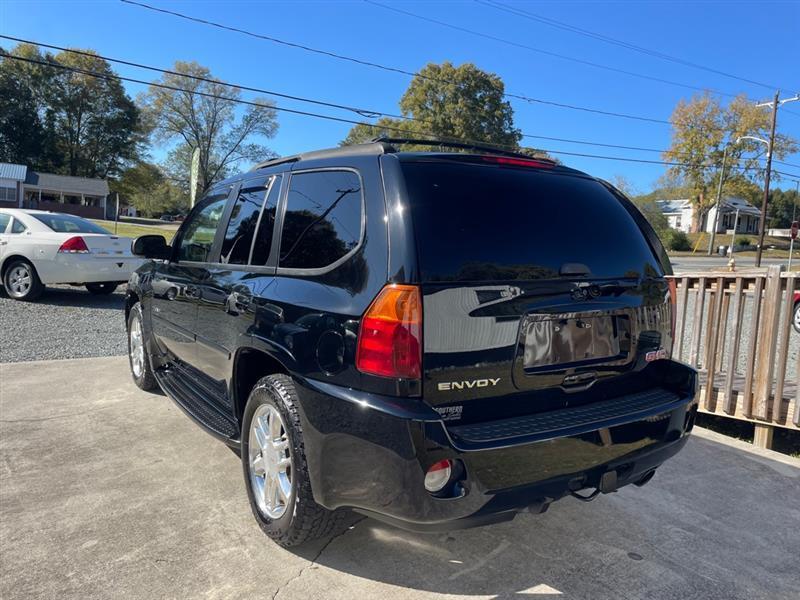 GMC Envoy Denali 2WD 2006