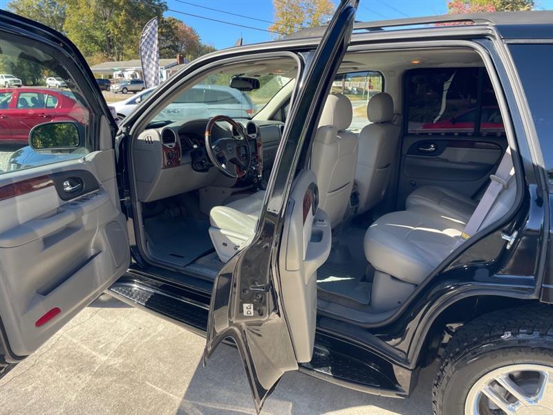 GMC Envoy Denali 2WD 2006