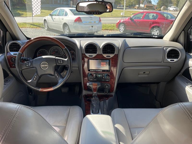 GMC Envoy Denali 2WD 2006