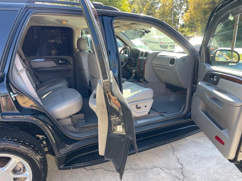 GMC Envoy Denali 2WD 2006