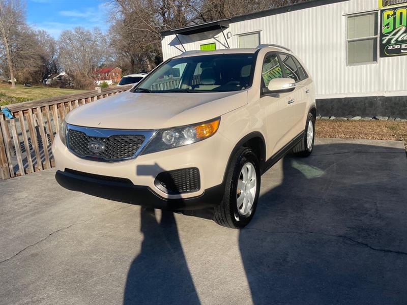 Kia Sorento LX 2WD 2011