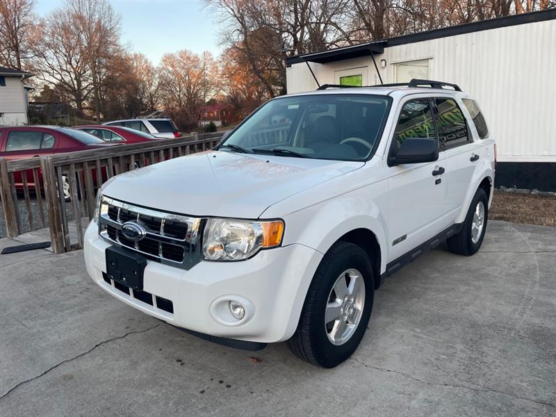 Ford Escape XLT 2WD I4 2008