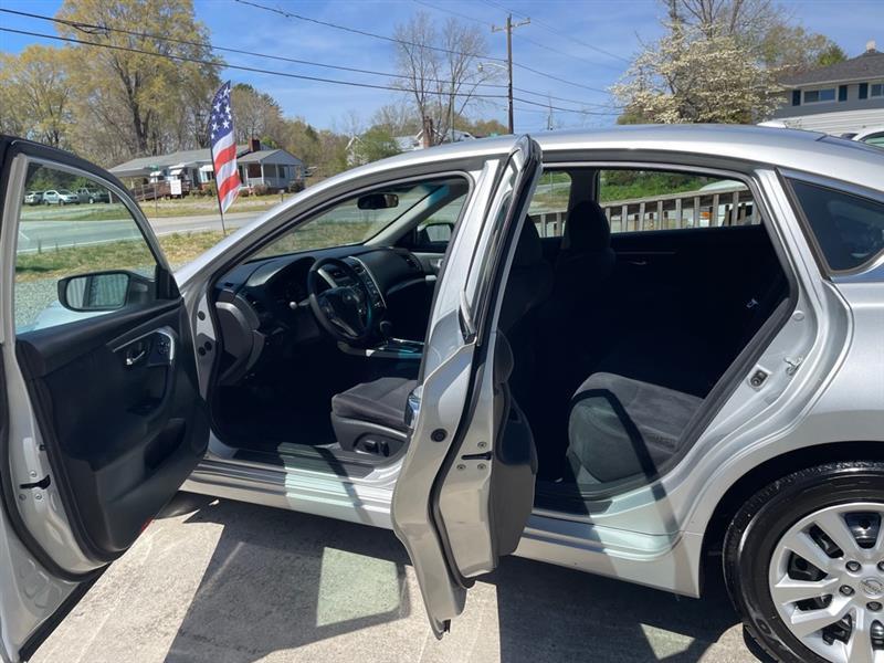 Nissan Altima 2.5 2015