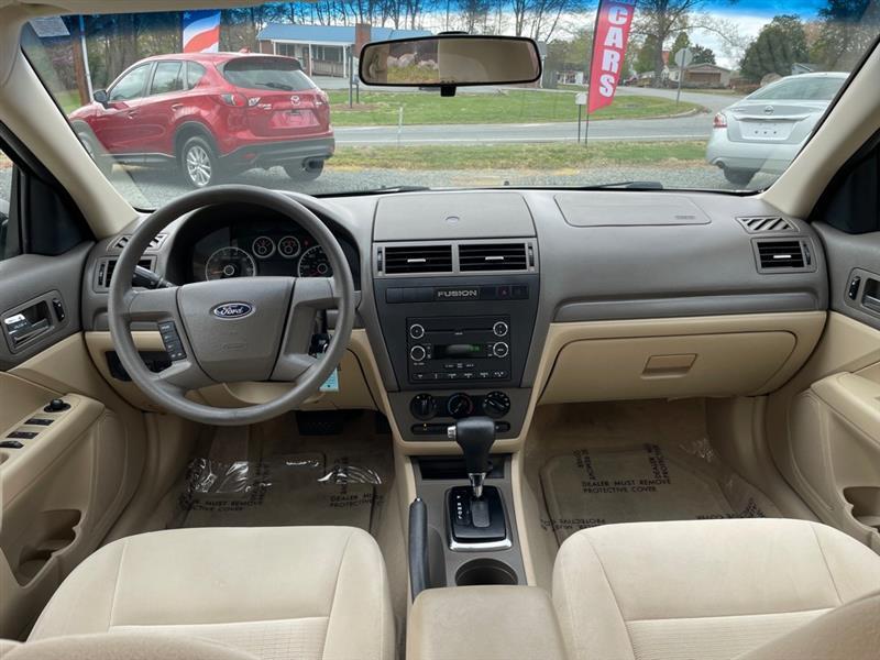 Ford Fusion I4 S 2009