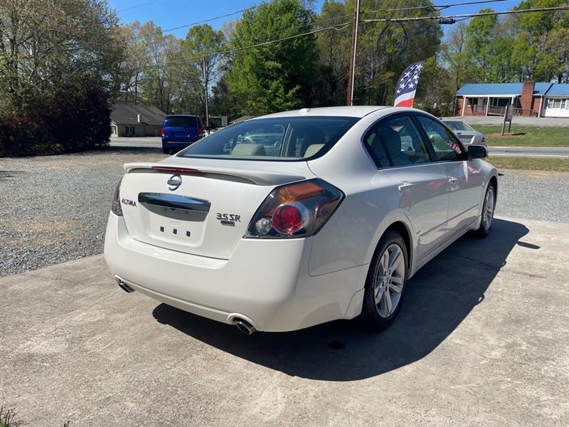 Nissan Altima 3.5 SR 2010