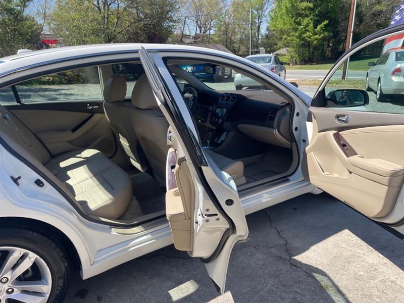 Nissan Altima 3.5 SR 2010