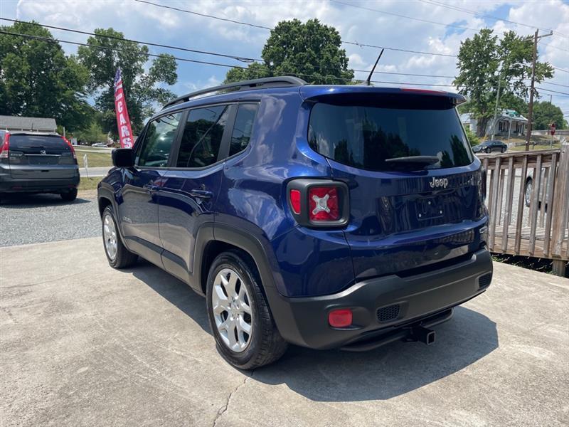Jeep Renegade Latitude FWD 2016