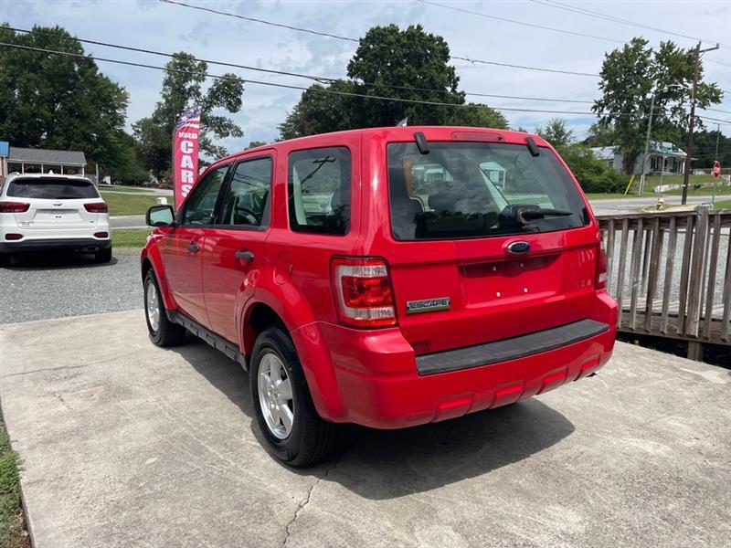 Ford Escape XLS FWD AT 2009