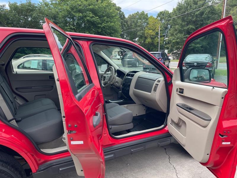 Ford Escape XLS FWD AT 2009