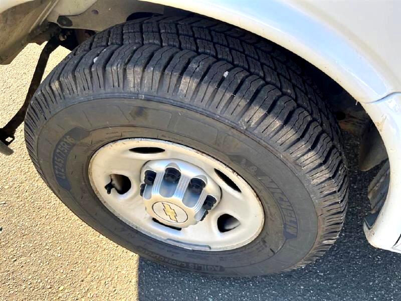 Chevrolet Express 2500 Cargo 2012