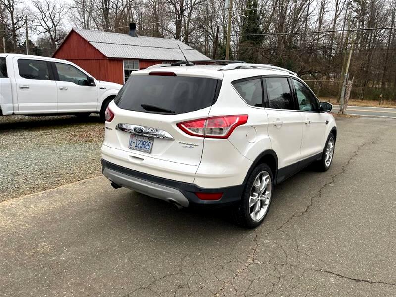 Ford Escape Titanium 4WD 2015
