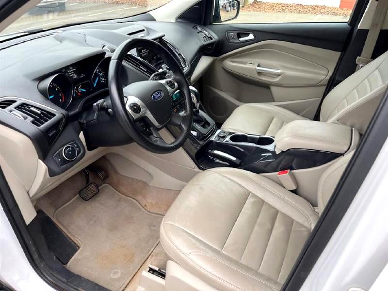 Ford Escape Titanium 4WD 2015