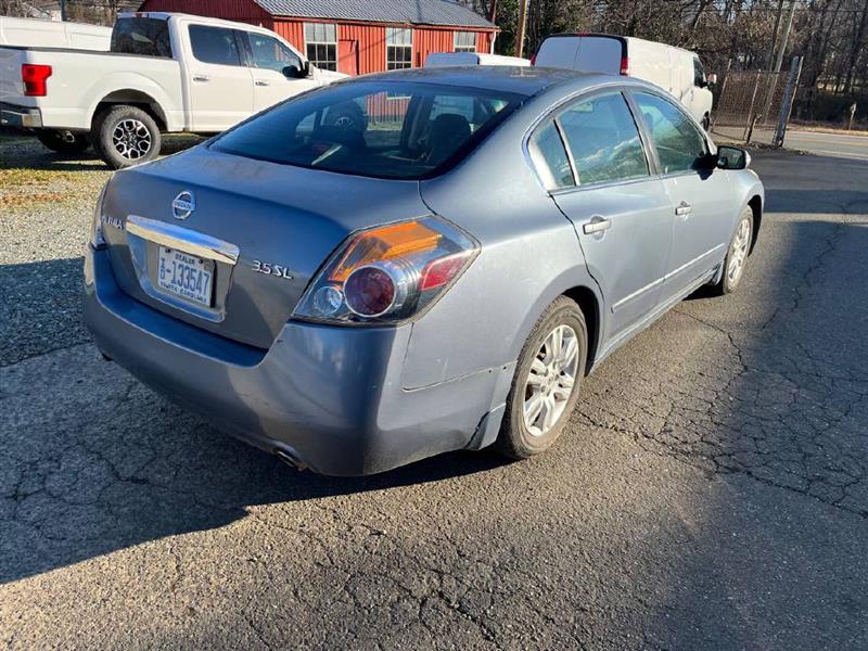 Nissan Altima 2.5 S 2010