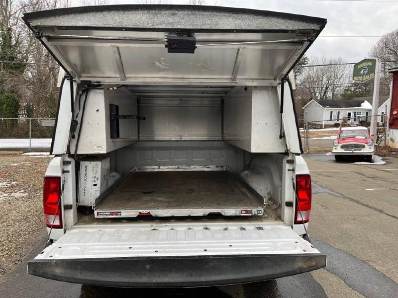 RAM 1500 Classic Tradesman Quad Cab 4WD 2020