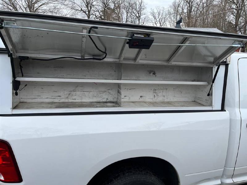 RAM 1500 Classic Tradesman Quad Cab 4WD 2020