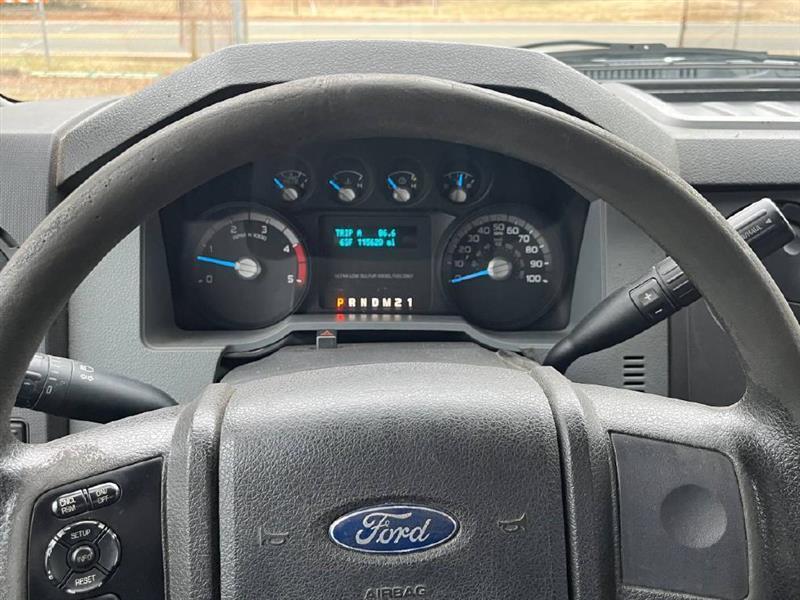 Ford F-550 Regular Cab DRW 2WD 2013