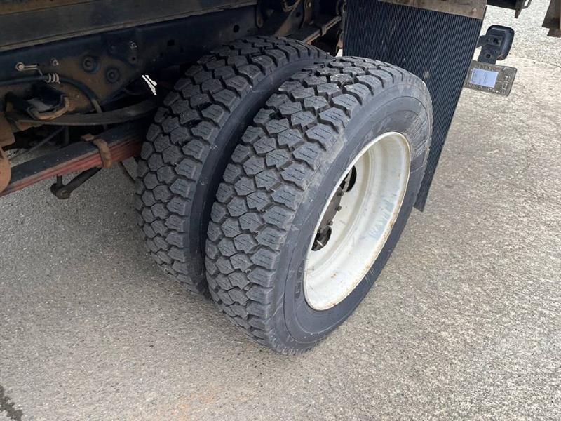 Ford F-550 Regular Cab DRW 2WD 2013