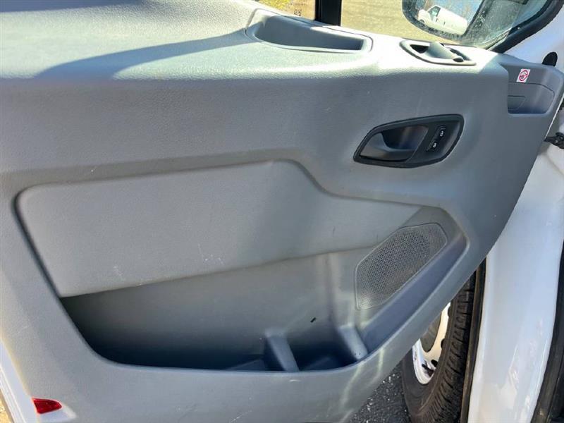 Ford Transit 150 Van Low Roof 60/40 Pass. 130-in. WB 2019