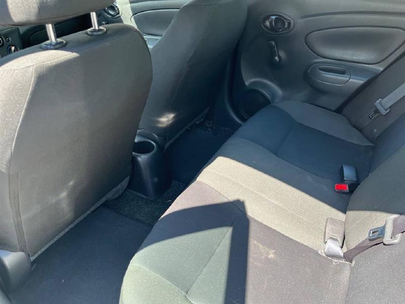 Nissan Versa 1.6 S 5M 2018