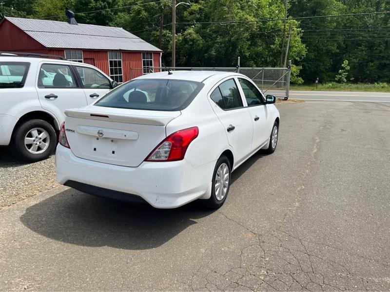 Nissan Versa 1.6 S 5M 2018