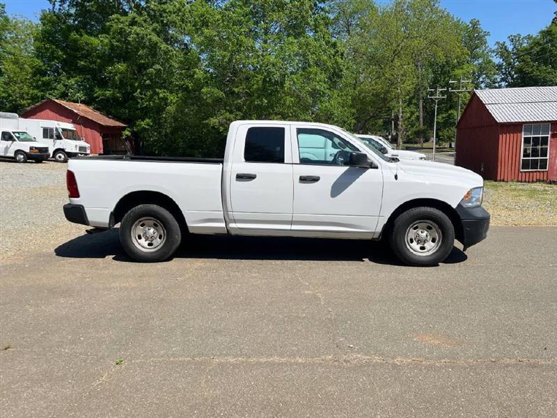 RAM 1500 Tradesman Quad Cab 2WD 2017