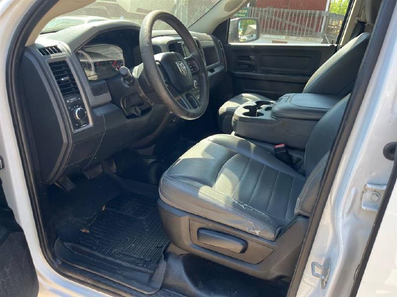 RAM 1500 Tradesman Quad Cab 2WD 2017