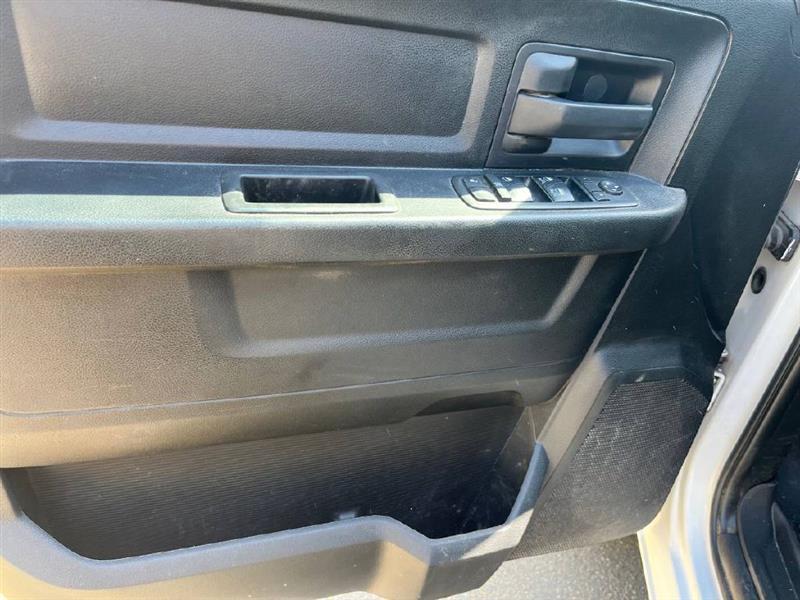 RAM 1500 Tradesman Quad Cab 2WD 2017