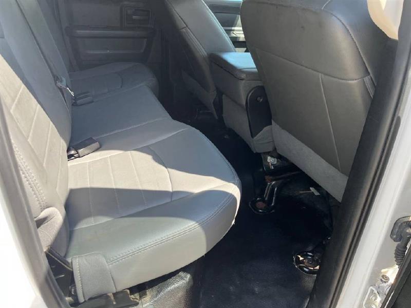 RAM 1500 Tradesman Quad Cab 2WD 2017