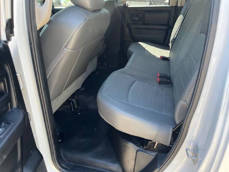 RAM 1500 Tradesman Quad Cab 2WD 2017