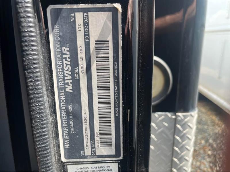 International 4700  1999