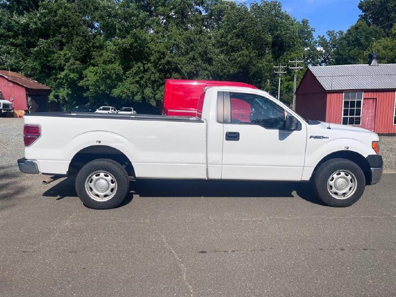 2014 Ford F-150 XL 8-ft. Bed 2WD