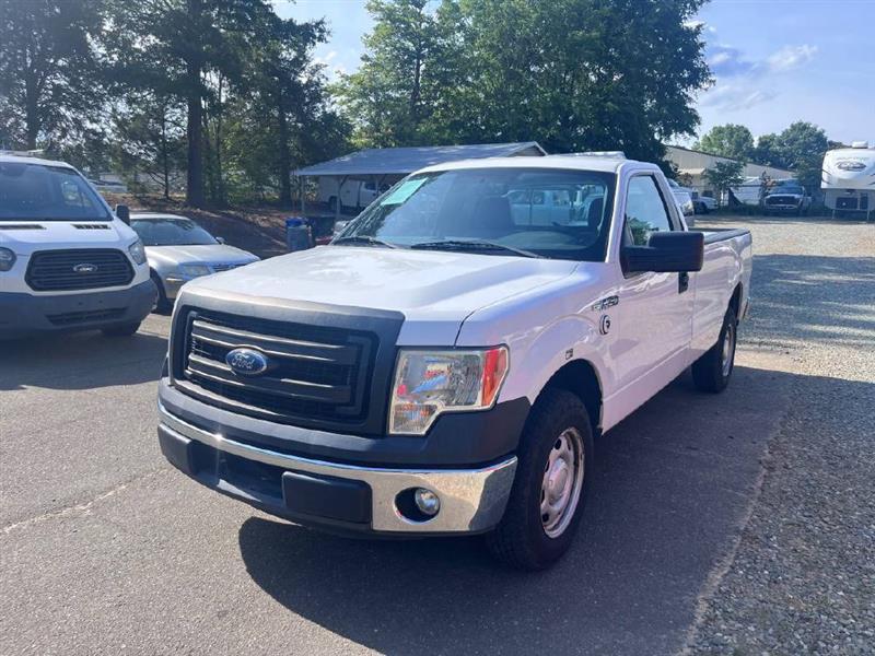 Ford F-150 XL 8-ft. Bed 2WD 2014